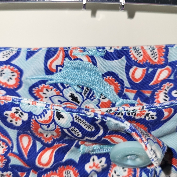 Tommy Bahama Floral Shorts - 4 EUC - Picture 2 of 4